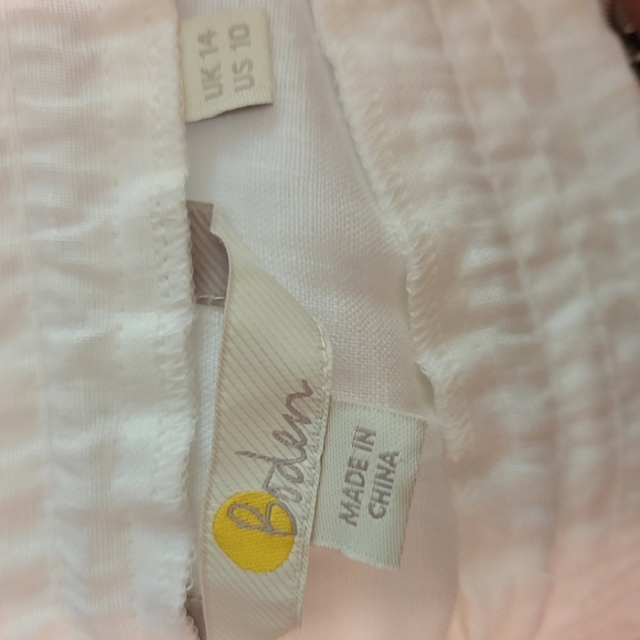 Boden White Linen Smocked Haltered Sleeveless Tank Top. Size 10 - Picture 3 of 7